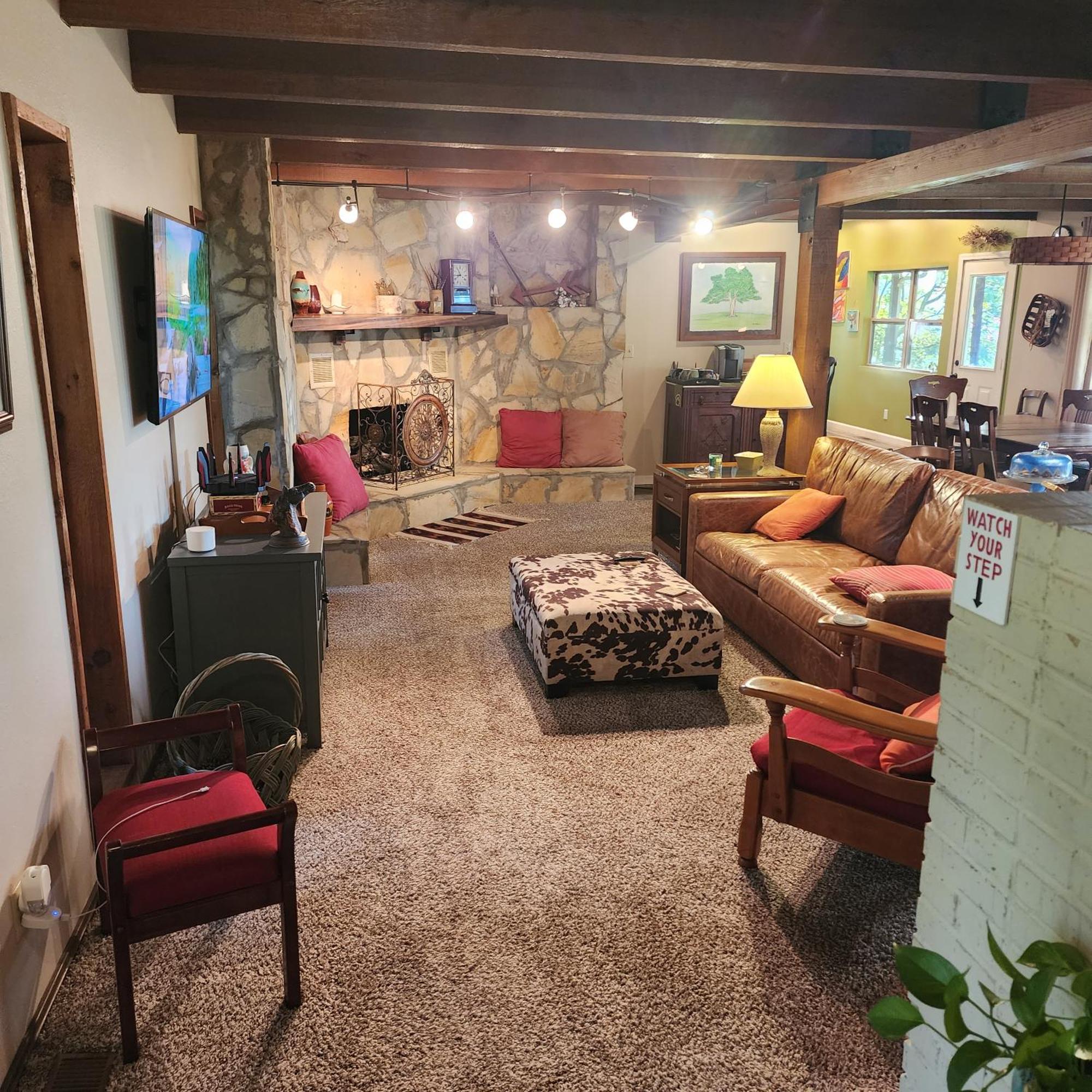 Sisters On Sycamore B&B Russellville ภายนอก รูปภาพ